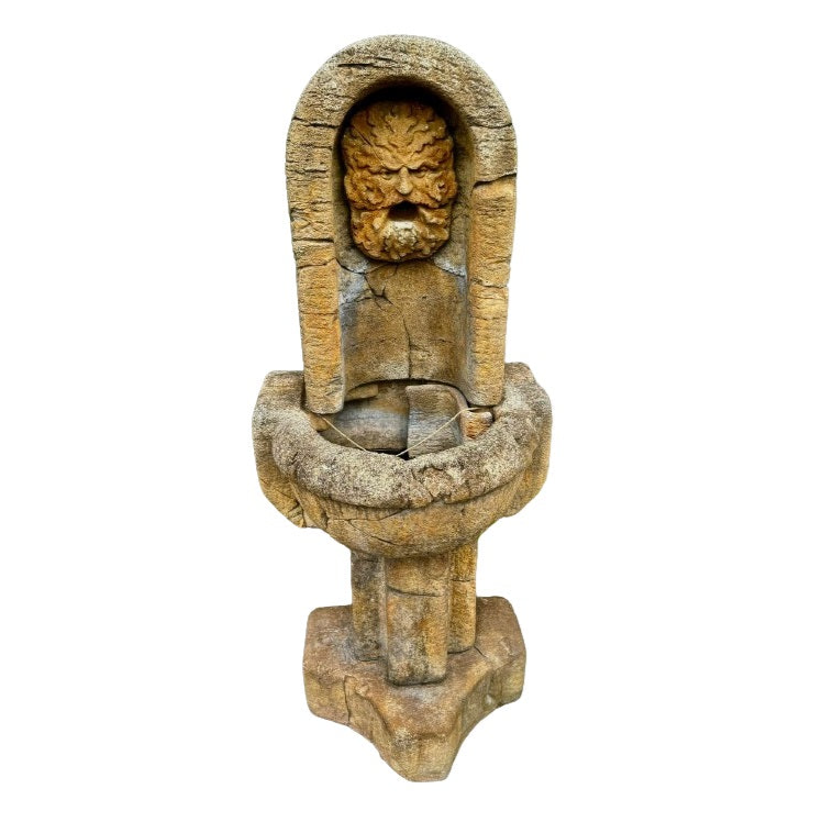 Henry Studio - Wall Fountain - Original Wandbrunnen Green Man in Stone